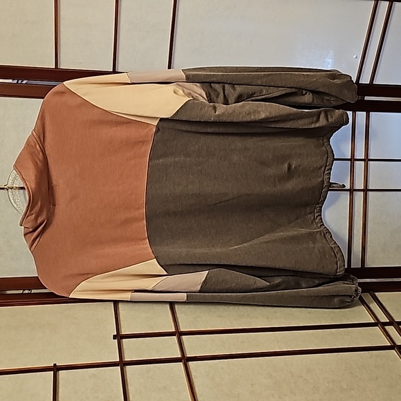 NWT Maurices 1/2 zip lightweight sweatshirt - Picture 3 of 3